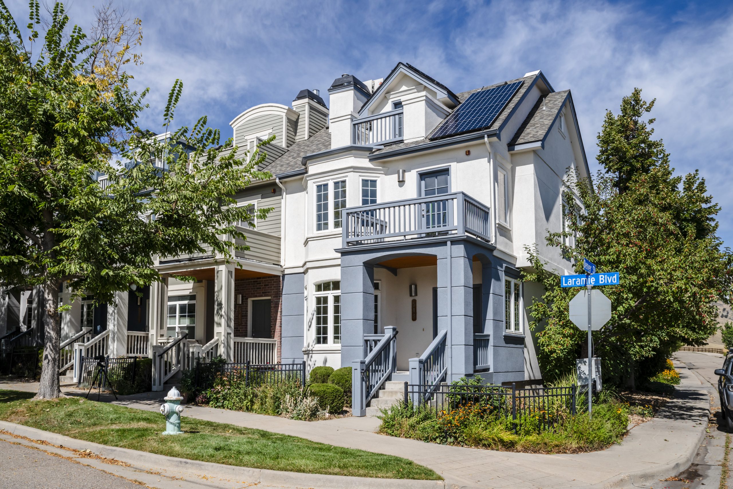 $1,070,000   Dakota Ridge Townhome